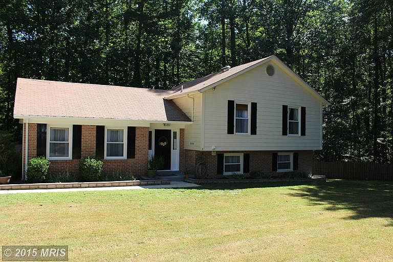 12225 Pine Park Ct Fairfax VA 22030