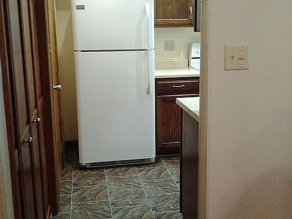 4th image of 1563 N Regency Dr