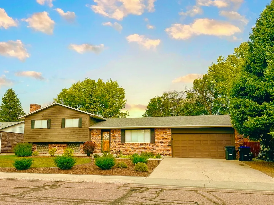 2223 Northglen Dr