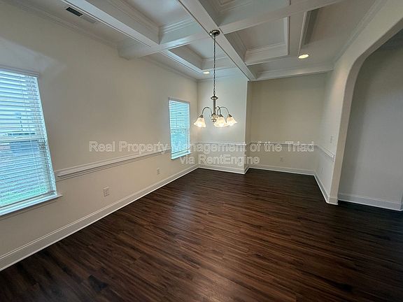 4th image of 5741 Marblehead Dr