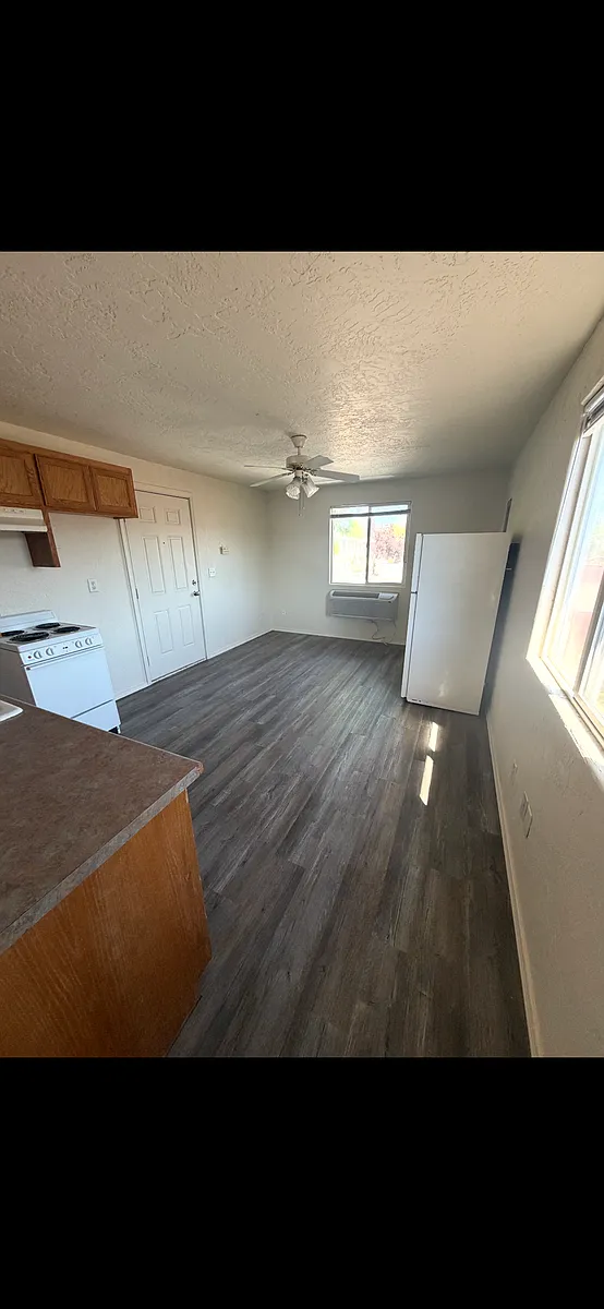 Building Photo - 2387 Howard Ave #A