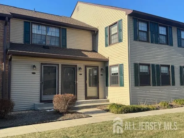 30-4 Prospect St, Metuchen, NJ 08840