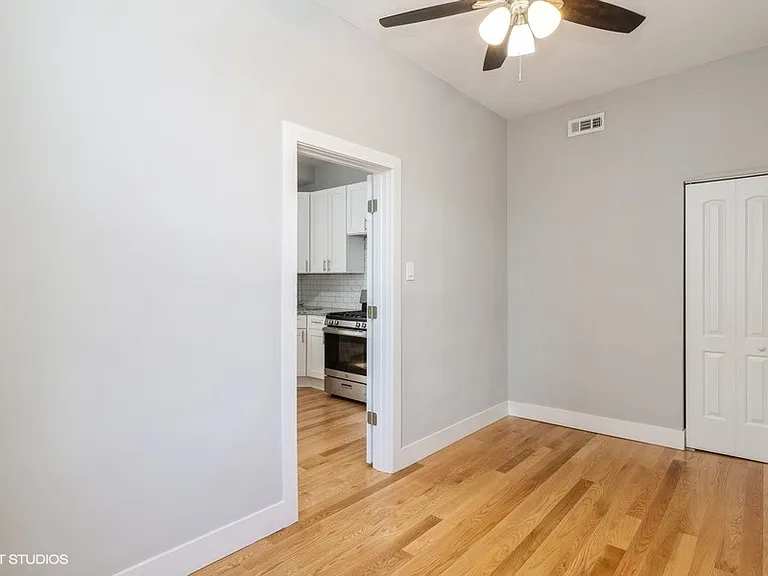 1739 N Damen Ave #3F — Photo 8