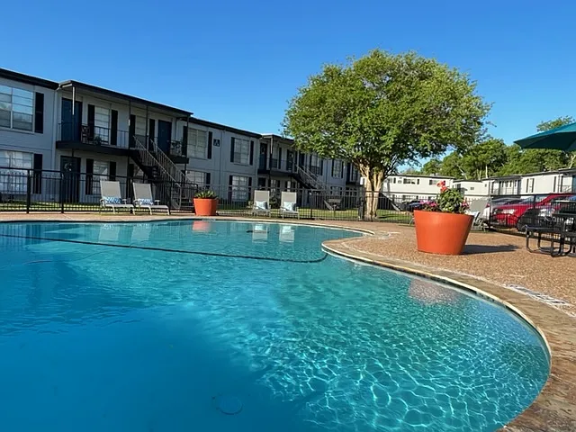 Villas At Braeburn — Photo 84