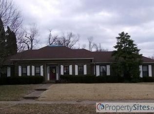 6712 Crossmoor Ln, Graymoor Devondale, KY 40222