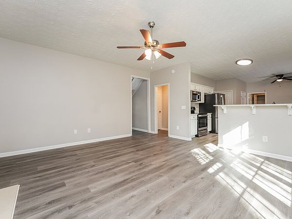 5th image of 2119 Blueberry Ln