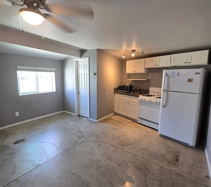 Recessed 1Bd/1Ba in Normal Heights w/ SOLAR + Private Gated Yard!!