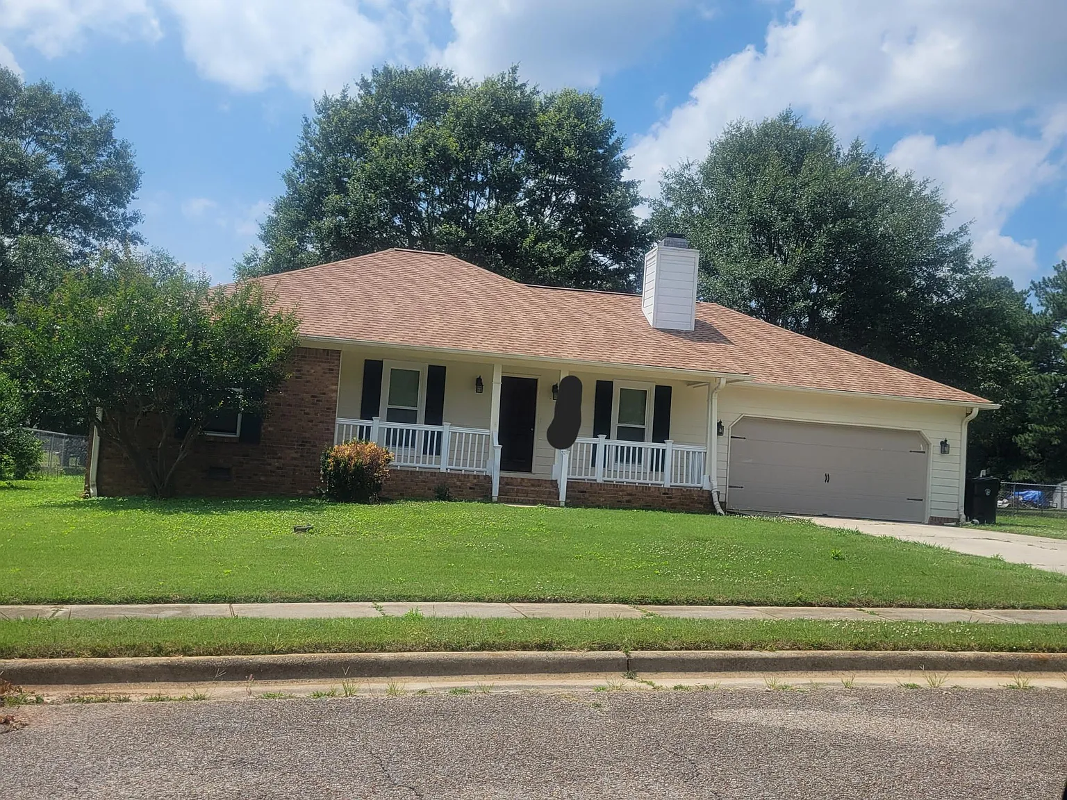 132 Usher Rd — Photo 1