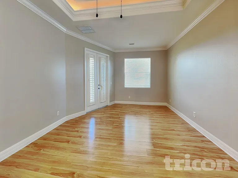 4170 Grobe St — Photo 6