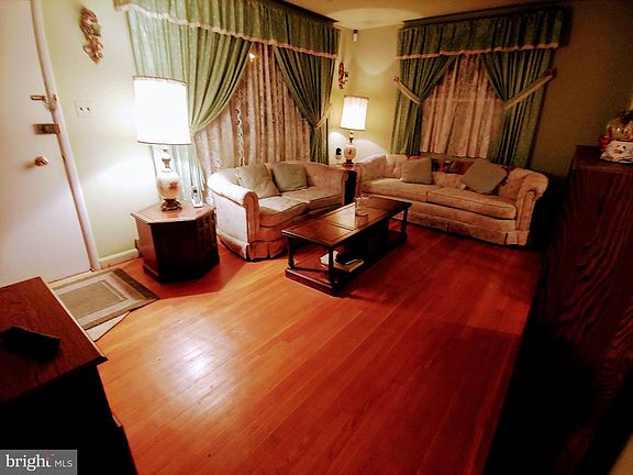 3rd image of 6522 Lacona St