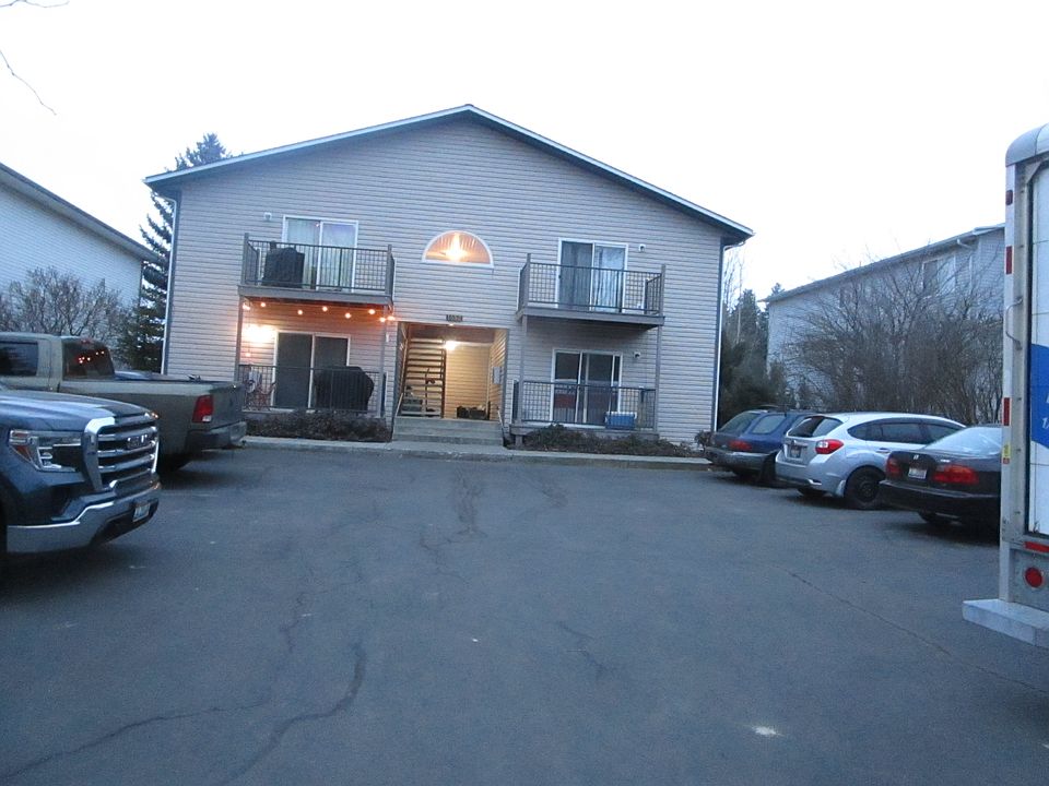 1st image of 1552 Northwood Dr #4