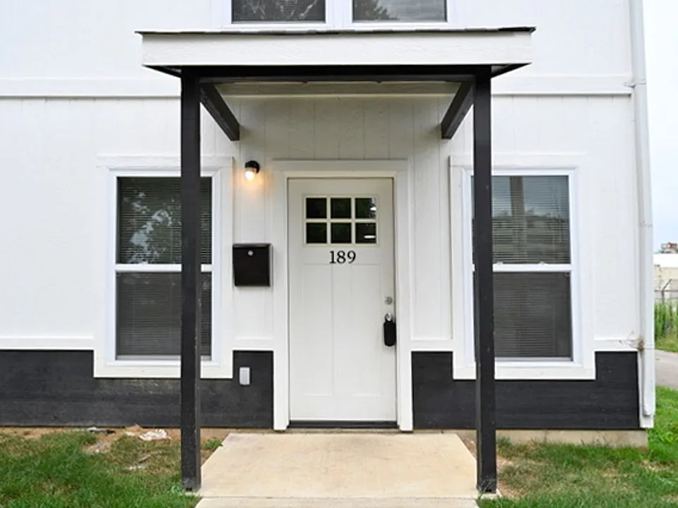 173-189 E 3rd St #189