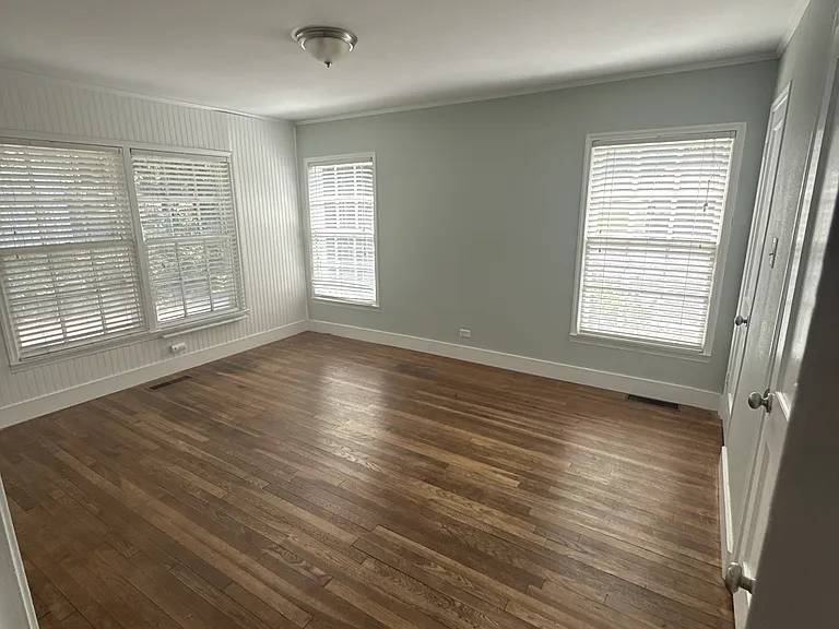 1100 S Trade Days Blvd — Photo 12