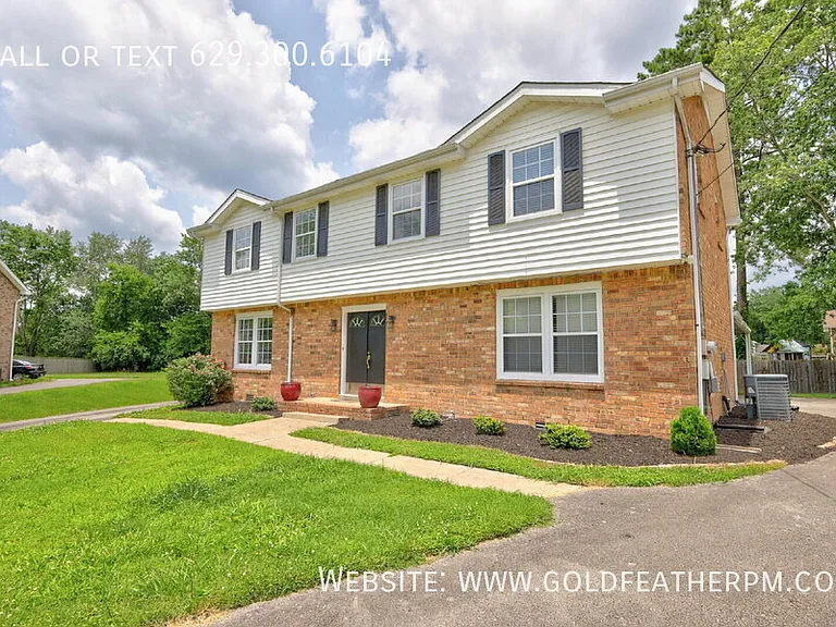 109B Harrow Ct — Photo 4