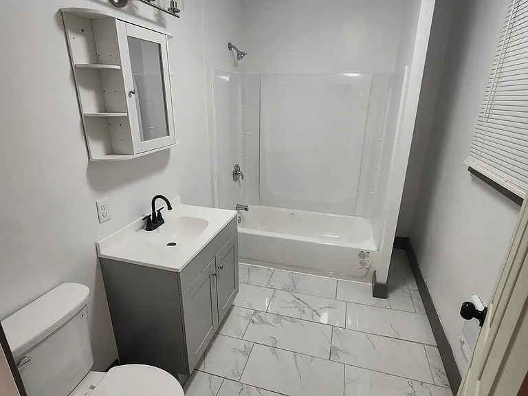 18 Jeanette St — Photo 8