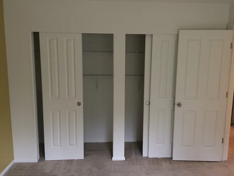 9946 NW Taylor St — Photo 12