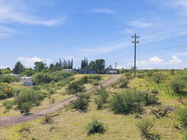 13780 S Burton Rd, Mayer, AZ 86333