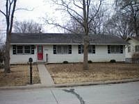 1st image of 1902 Seneca St