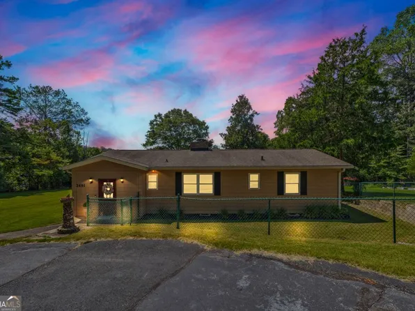 2491 Lakeshore Dr NE, Conyers, GA 30012