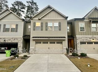 2093 Maggie Valley Dr, Apex, NC 27502