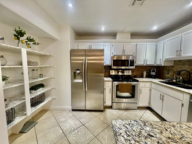 9070 Spring Mountain Rd #204 — Photo 22