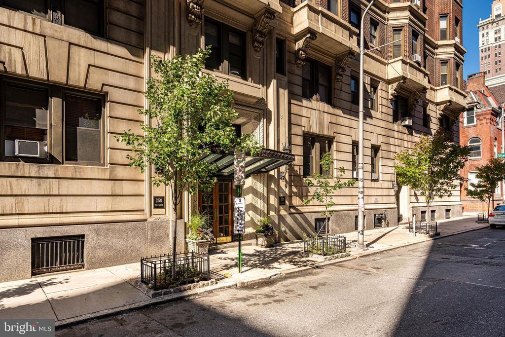 250 S 13th St APT 1F, Philadelphia, PA - View 2