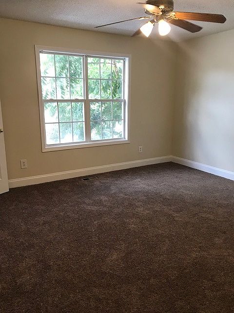 2nd image of 33 Jordan Rd SE