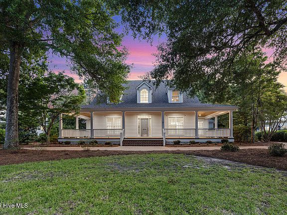 2nd image of 844 Arboretum Drive