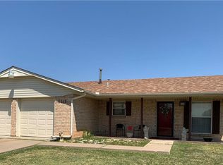 6319 SW Oak Cliff Ave, Lawton, OK 73505