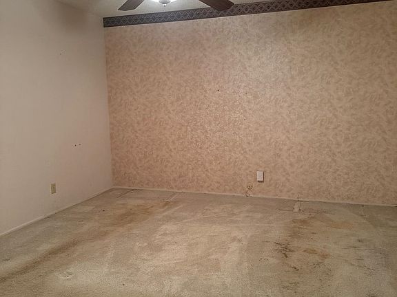 3rd image of 1004 S 21st St