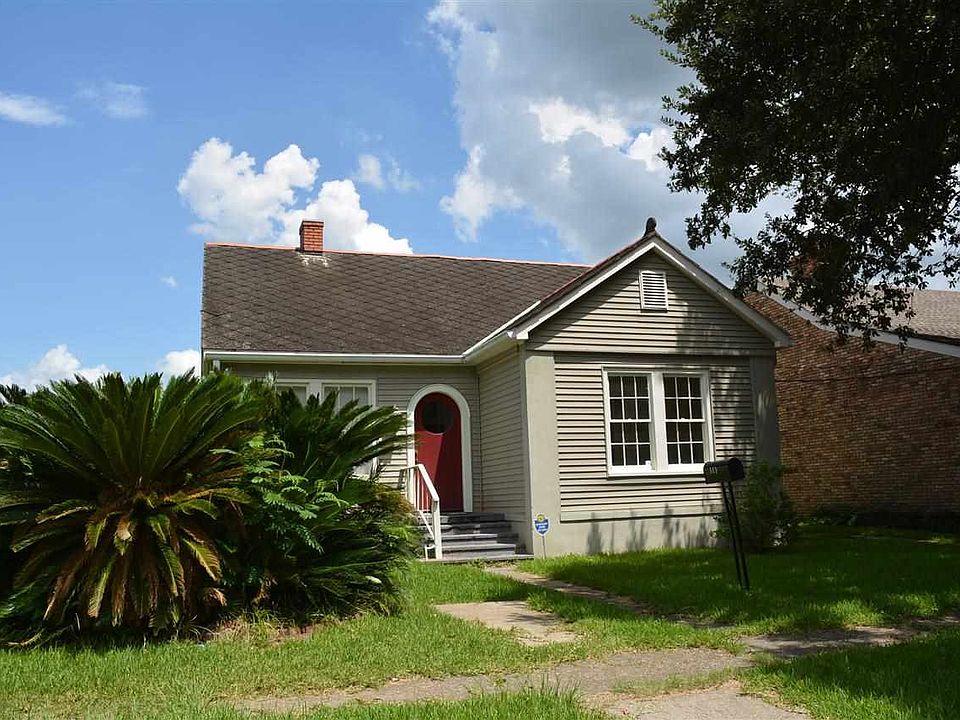 1st image of 313 Nicholls Ave