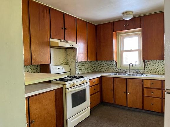 4th image of 5873 Bay City Forestville Rd #71