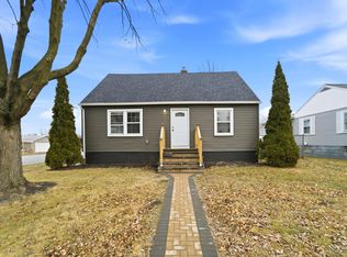 747 N Lafayette St, Griffith, IN 46319