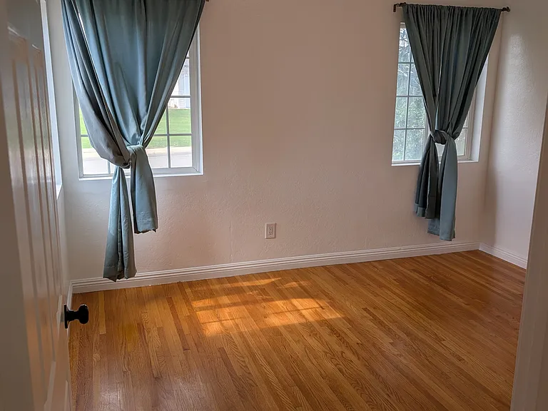 2401 Lomita Verde Dr — Photo 14