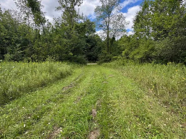 7168 N Park Avenue Rd, Oconto, WI 54153