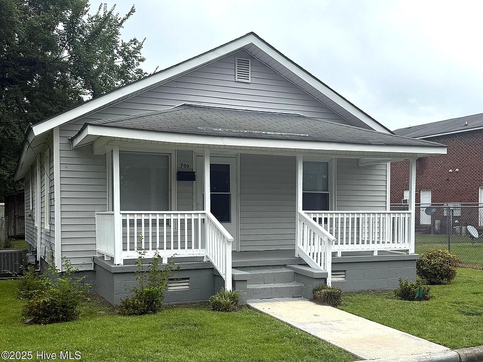 1st image of 700 Douglas Ave