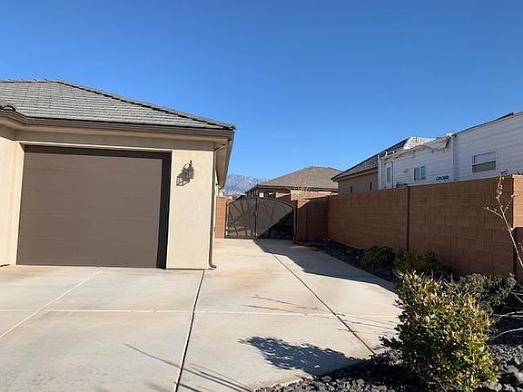 4th image of 915 E Rockwood Ct