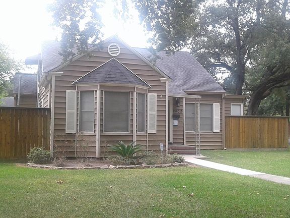 2nd image of 2402 Gladys Ave