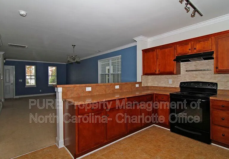 15959 Rose Glenn Ln — Photo 5