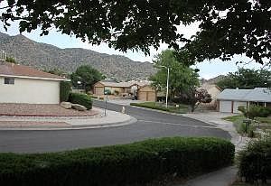 2nd image of 805 Parkside Dr NE