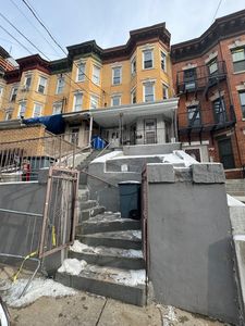 2092 Ryer Avenue, Bronx, NY, 10457