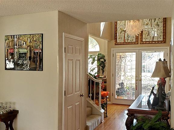 3rd image of 641 N Longview Pl