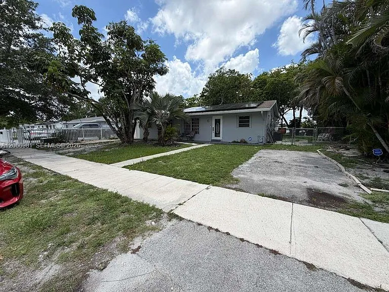 20302 NW 39th Ct — Photo 6