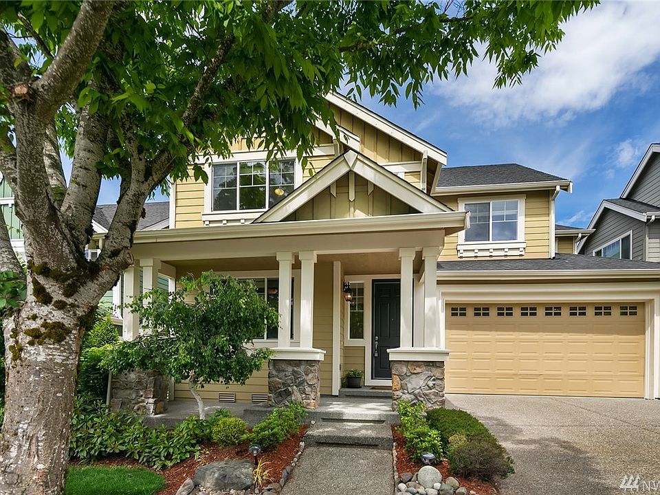 1st image of 3224 NE Marquette Way