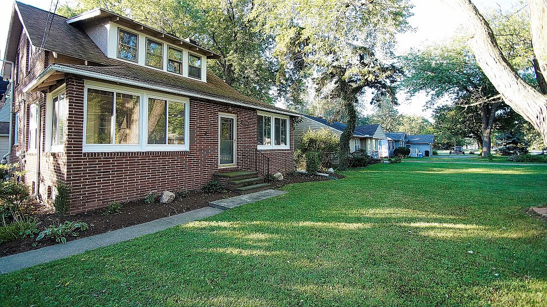 37180 Lake Shore Blvd, Eastlake, OH 44095 Zillow