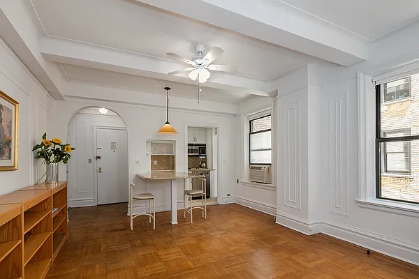 Sold by Stribling | media 10