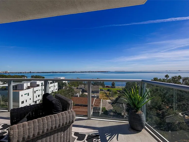 2910 W Barcelona St #604 — Photo 5