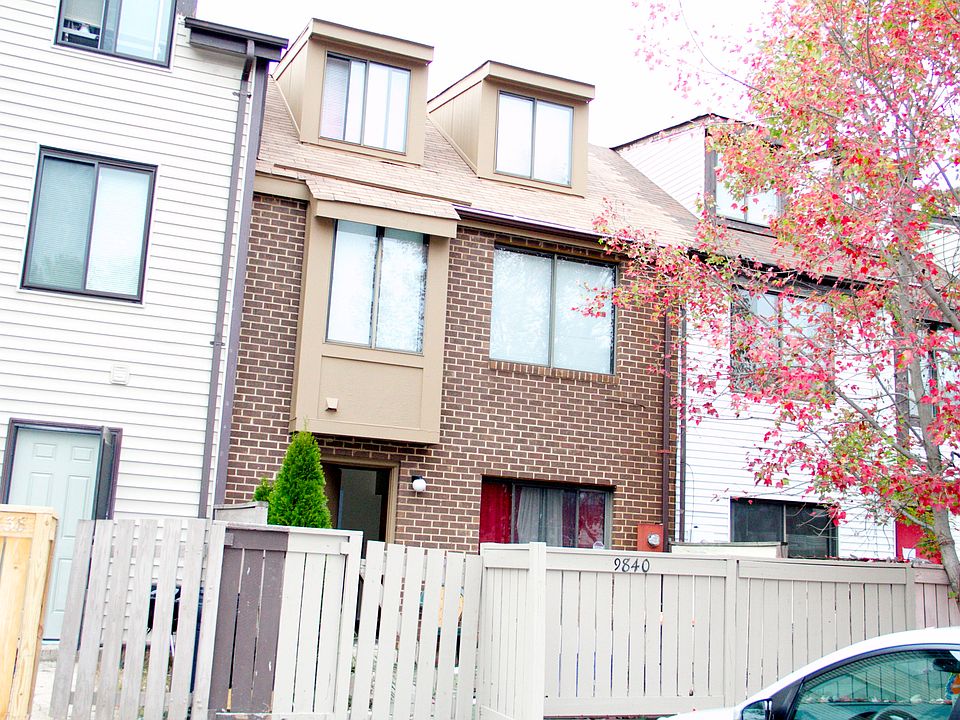 2nd image of 9840 Brookridge Ct