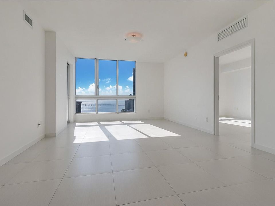 1st image of 300 S Biscayne Blvd #3515