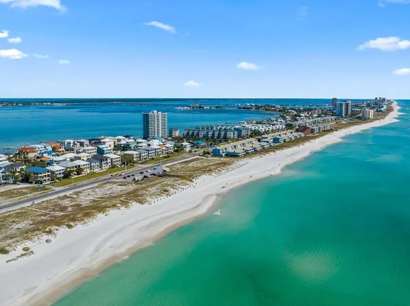 39 E Galvez Ct, Pensacola Beach, FL 32561